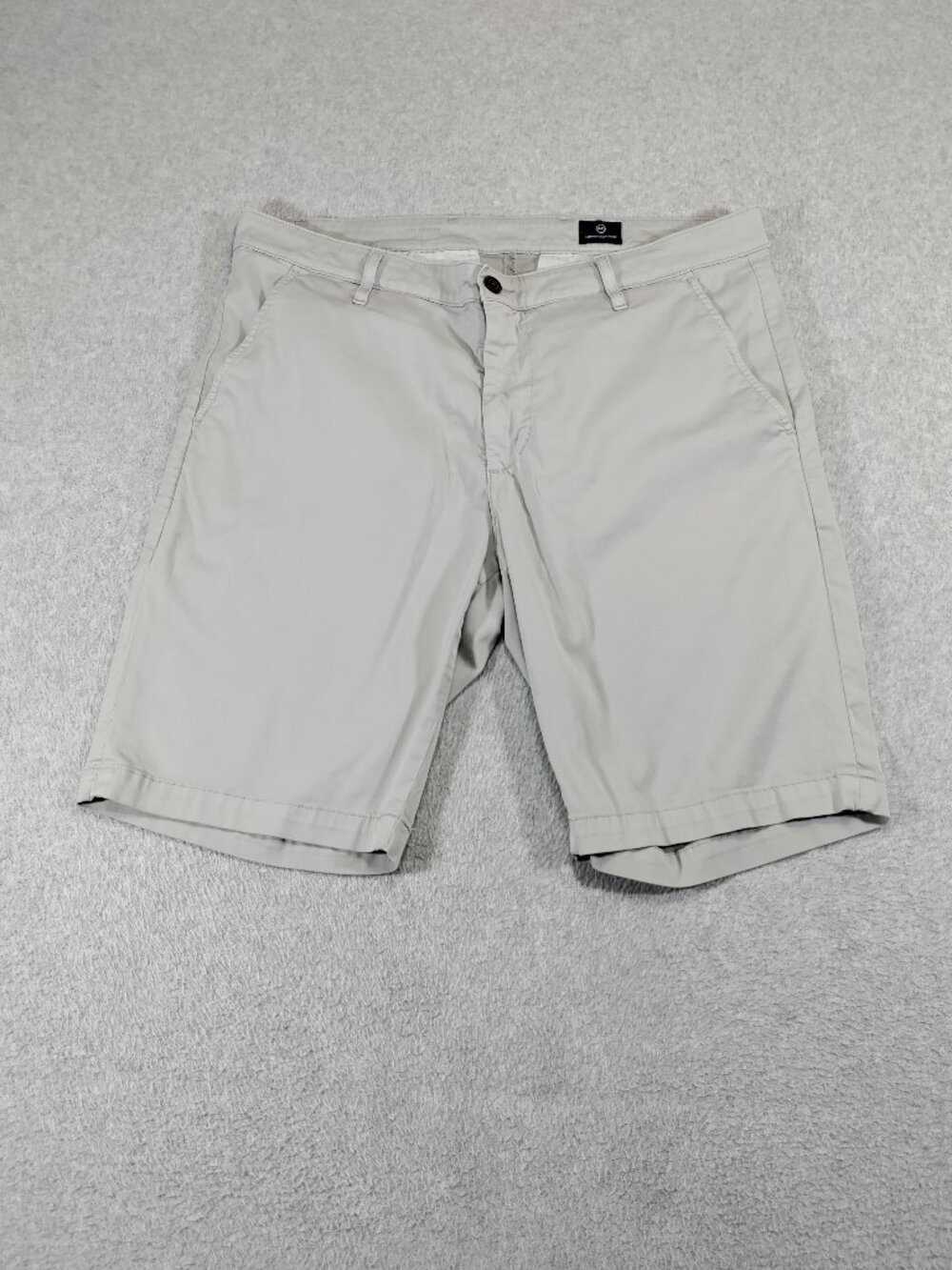 AG Adriano Goldschmied The Griffin Mens 36 Gray Chino Shorts Stain